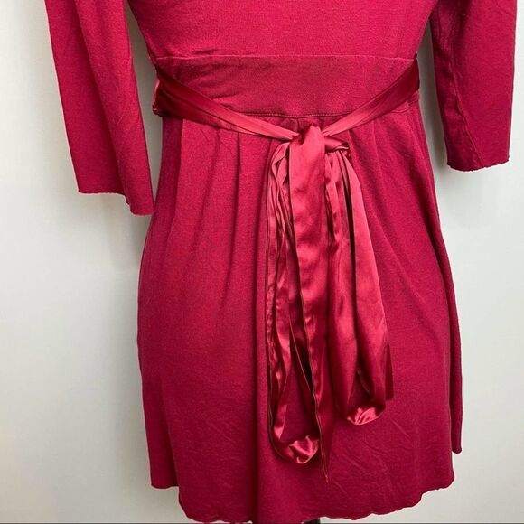Express Solid Red 3/4 Quarter Sleeve V Neck Tie Up Back Soft Peplum Blouse L - Picture 5 of 10